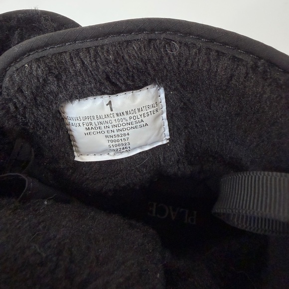 The Children’s Place Black Winter Snow Boots, Kids young size 1 - Picture 5 of 5